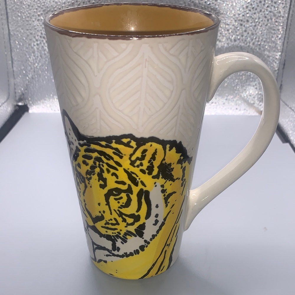 Spectrum 2015 Lion Tall Ceramic 20 oz Coffee Mug